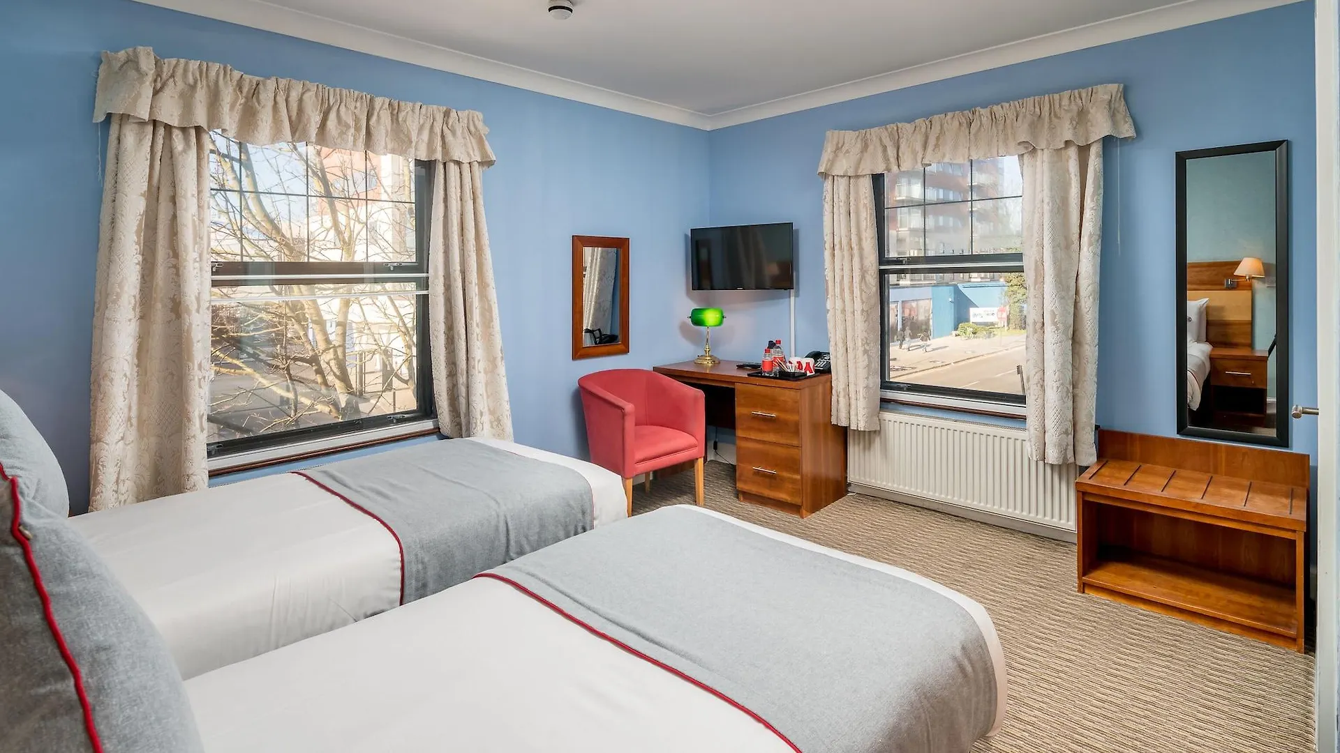 Mehfil Hotel Hillingdon 3*,