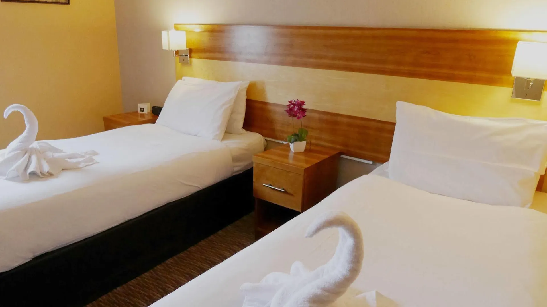Mehfil Hotel Hillingdon